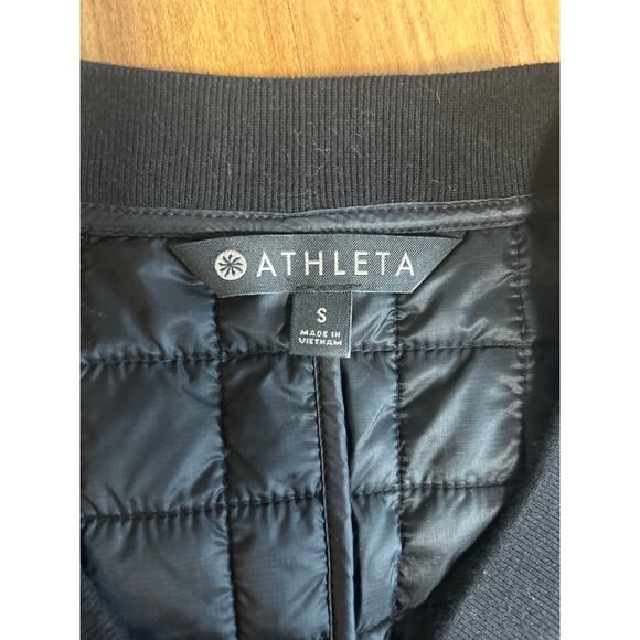 Athleta Black Quilted Bomber Jacket Recycled Grandview Shortie size S gorpcore - Picture 5 of 7